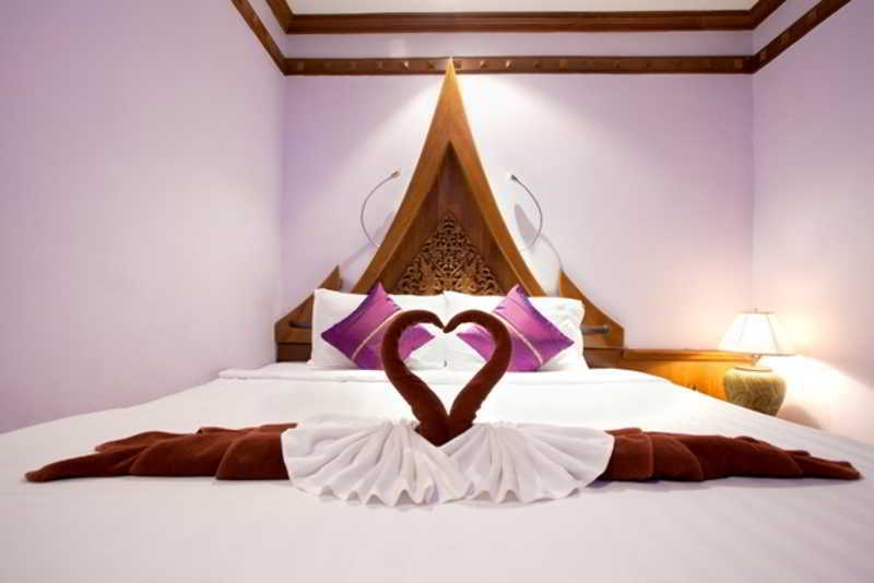 Patong Beach Bed And Breakfast Exteriér fotografie